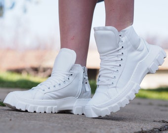 Women genuine leather sneakers,White genuine leather sneakers,Extravagant leather sneakers,Daily leather sneakers,Women sneakers