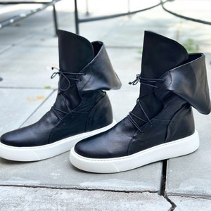 Men&#39;s Genuine leather Sneakers Boots,Mens Leather boots,Black leather boots for mens,Handmade boots,Men leather boots,Men&#39;s Casual boots