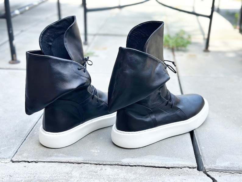 Herrsneakers i äkta läder, herrskängor i läder, svarta läderstövlar för män, handgjorda herrstövlar, höga herrsneakers i läder bild 8