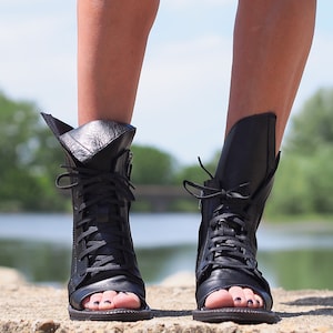 Black Genuine Leather Gladiator Sandals,Women Leather Summer Boots,Leather Boots for Women,Open toe women boots,Leather sandals for women