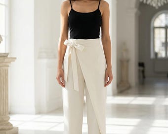 Pantaloni a portafoglio a vita alta da donna, eleganti pantaloni bianchi a gamba larga, pantaloni minimalisti chic, outfit estivo da ufficio, pantaloni di lusso