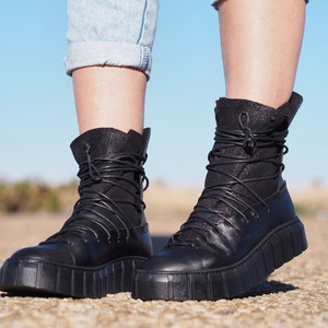 Women&#39;s Genuine Leather sneakers boots,Black Leather Sneaker boots,women leather boot, Leather Boot Women,Leather sneakers women,Winter boot