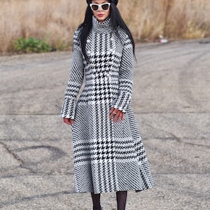 Extravagant Long Wool coat for women,Women black white wool coat,Long winter cashmere coat,women wool coat,plus size wool coat,maxi coat