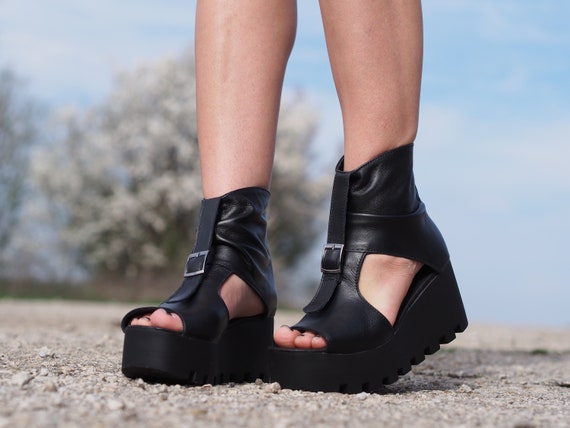 Womens leather wedge deals booties