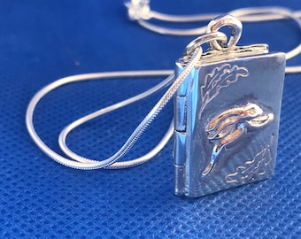 Médaillon livre lièvre en argent sterling avec chaîne serpent en argent sterling de 46 cm... fabuleux