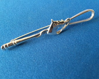 Horse Head and whip brooch / stock pin sterling silver .925