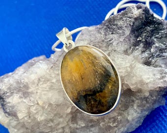Blue john teardrop pendant medium set in silver unique .925 and silver snake chain 46cm