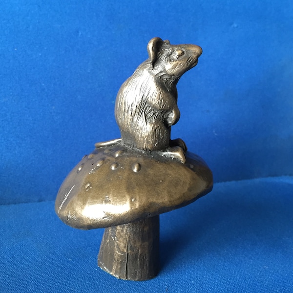 Mouse on a mushroom Cold Cast bronze. fine quality made in the U.K.