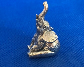 Elephant Figure Miniature Sterling silver
