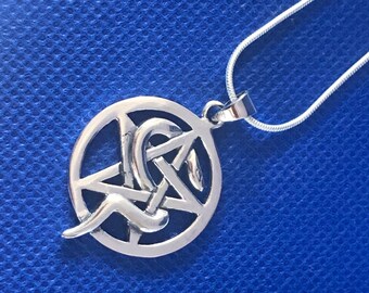 Snake and five point star pendant sterling silver and snake chain 46cm
