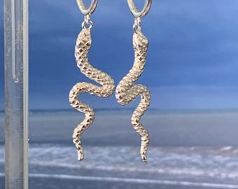 Snake drop huggies earring sterling silver .925