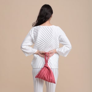 Pleated kimono white image 3