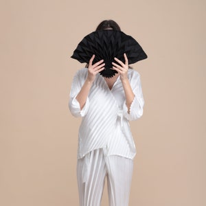 Pleated kimono white image 1