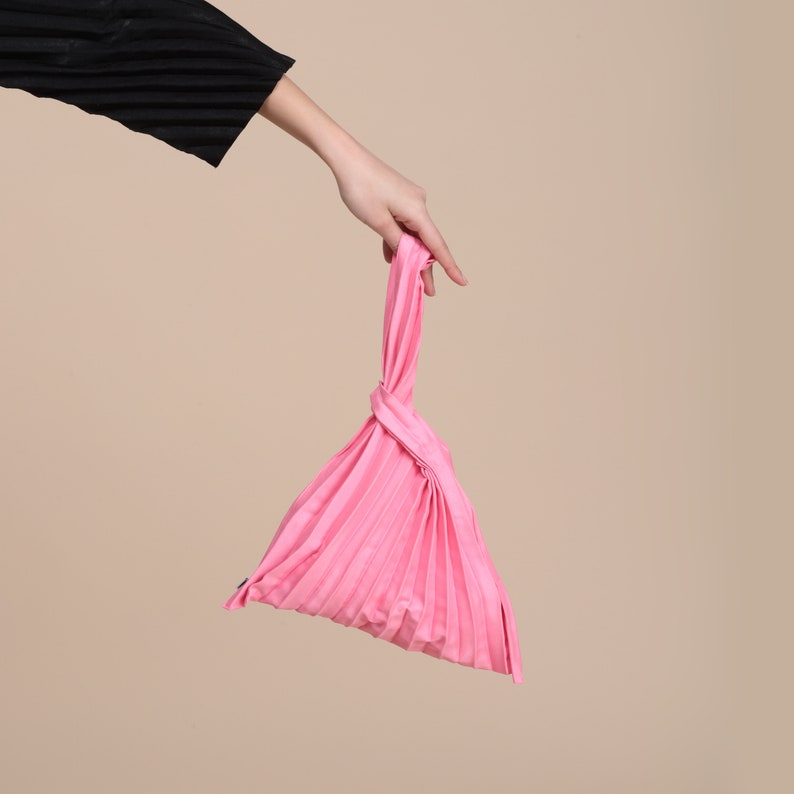 Pleated bag pink image 2
