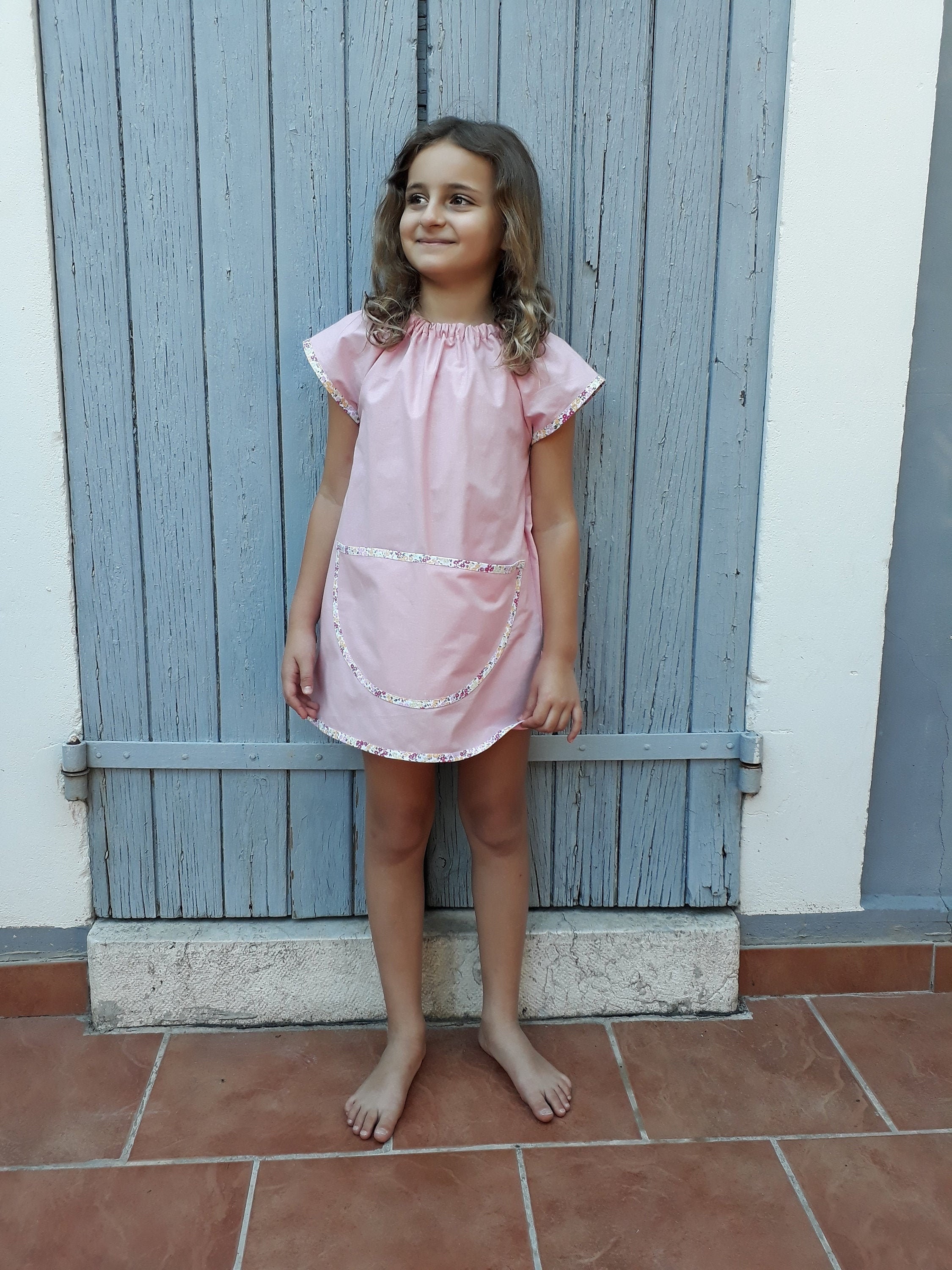 Made in Germany 🇩🇪 marque #Lupilu 🌸Tablier de Peinture rose pour fille  🌸 2 poches devant Age : - Mode and Style - Importation Vêtements  Chaussures et Accessoires