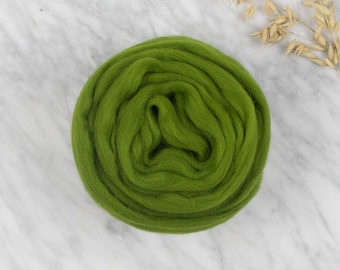 Organic Chunky Merino Wool Roving for Weaving/Spinning/Felting/Arm Knitting -  632 Moss