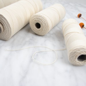 Cotton warp thread / Katoengaren / tapestry / unbleached / ongebleekt