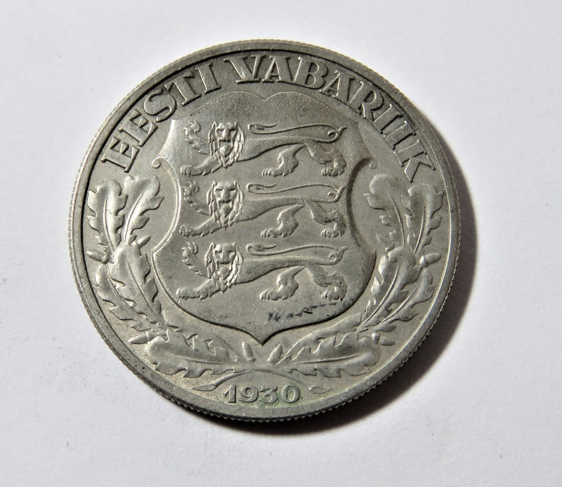 Subject One Year Type Toompea Fortress at Talinn Estonia 1930 Silver 2 Krooni Coin