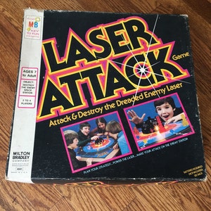 Jahrgang 1978 Laser Attack Spiel von Milton Bradley - getestet & Working - vollständig