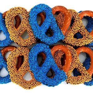 UCLA Chocolate Covered Pretzels - 1 Dozen / College Acceptance / College Care Package / Graduation Gift / Bed Party / Back To School