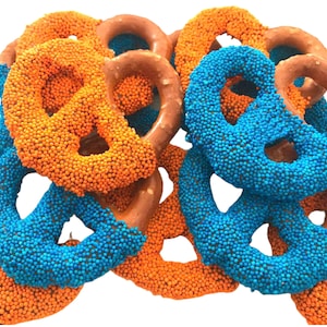 University of Florida Chocolate Covered Pretzels  - College Acceptance / College Care Package / Graduation Gift / Bed Party / Back To School