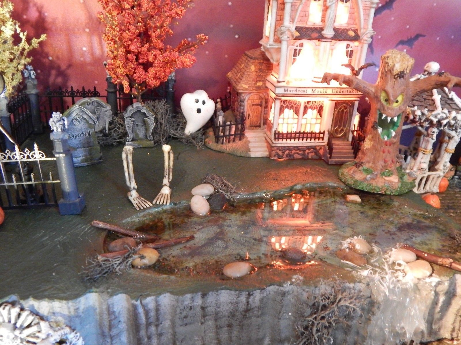 Halloween SWAMP Display glow or Non-glow Platform ONLY, Waterfall for  Department 56 Village, Pond, Lemax Spookytown City Gaming Terrain 