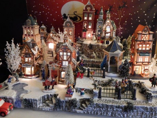 UP T0 6 FEET L0NG! Big - 4 Level 24x28 Snow VILLAGE Display Base