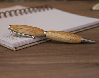 Two-tone Hickory twist pen