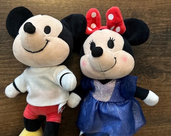 Disney Store Nuimos Mickey Mouse Minnie Mouse 6” Poseable Plush Set
