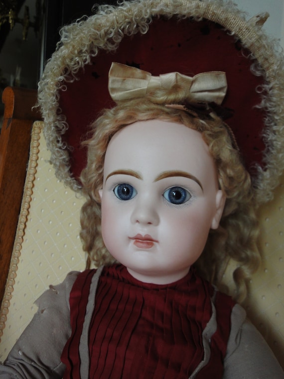 POUPÉE ANCIENNE BOUCHE fermée avec boucles EUR 549,00 - FR