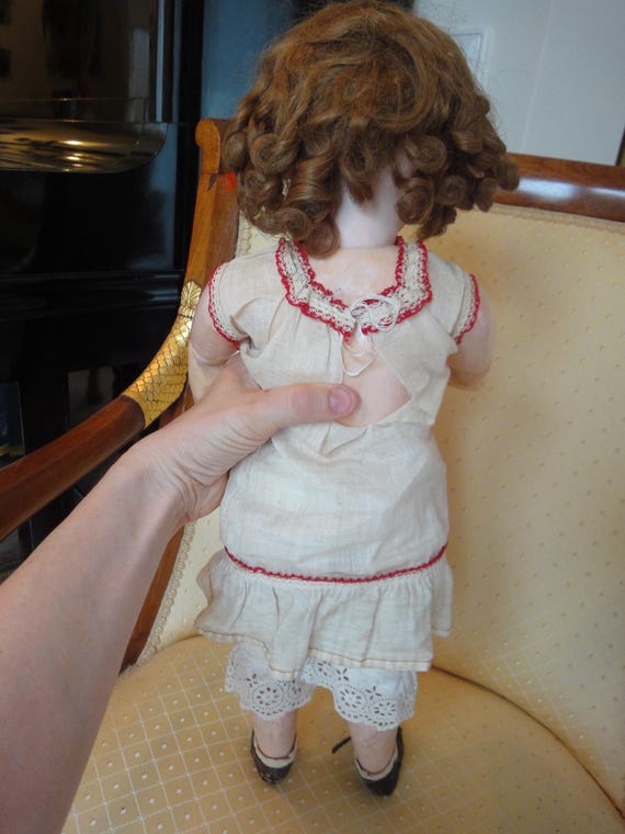 Poupée Ancienne En Porcelaine Bisque – Allemagne Années 1900 – Robe Ancienne – 15 Cm