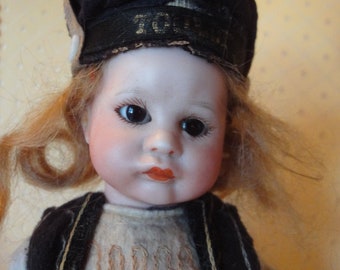 Poupée Ancienne Bouche Fermée – Pour Maison De Poupée Ou Collection