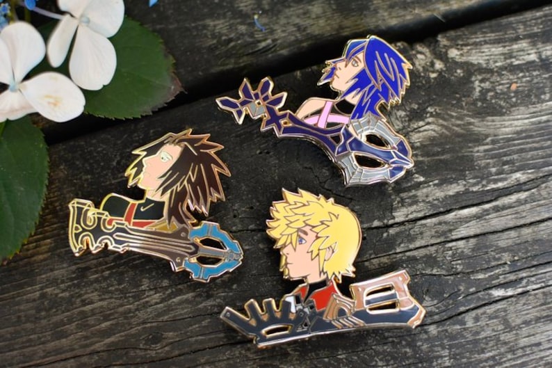 Kingdom Hearts Lapel Pin Set Kingdom Hearts Heroes Enamel | Etsy