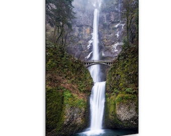 Kunstdruck „Multnomah Falls“, Wandkunst mit Wasserfallmotiv aus Oregon, Fotografie der Columbia River Gorge