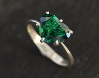 Emerald Heart Ring, Created Emerald, Green Heart Ring, Promise Ring, Proposal Ring, 3 Carat Ring, Heart Ring, Love Ring, Solid Silver Ring