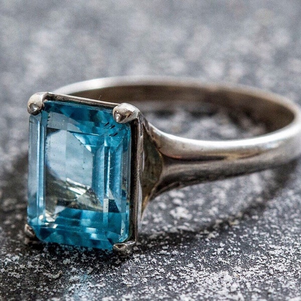Square Ring, Blue Topaz Ring, Natural Blue Topaz, Vintage Rings, December Birthstone, Blue Ring, December Ring, Solid Silver Ring, Topaz