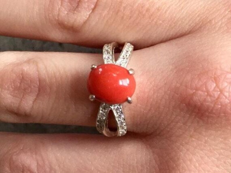 Anello in corallo, anello in corallo naturale, pietra portafortuna di marzo, anello in corallo rosso, corallo naturale, anello vintage in argento, corallo autentico, anello di fidanzamento in corallo immagine 9