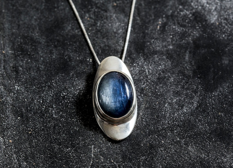Kyanite Pendant, Natural Kyanite, Unique Pendant, Natural Blue Kyanite, Vintage Blue Pendant, Blue Pendant, Solid Silver Pendant, Kyanite image 3