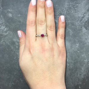 Lünette Rubin Ring, natürlicher Rubin, Roter Rubin Ring, Juli Birthstone, Roter Ring, Vintage Rubin Ring, Rubin Versprechen Ring, Juli Ring, Massiver Silber Ring Bild 8