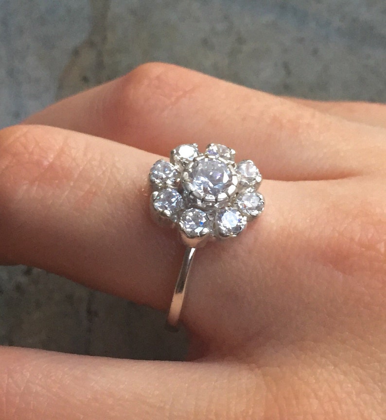 Vintage Engagement Ring Vintage Flower Vintage Diamond Ring Etsy