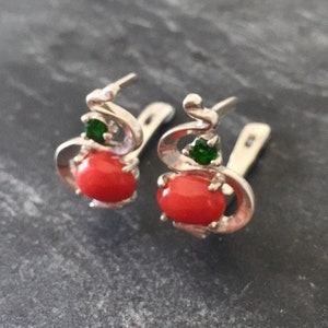 Orecchini di corallo rosso, corallo naturale, orecchini di smeraldo, pietra portafortuna di marzo, pietra portafortuna di maggio, corallo autentico, orecchini unici, argento massiccio, corallo immagine 3