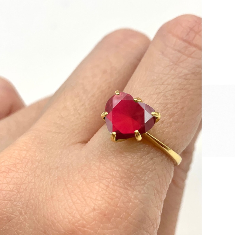 Anillo de corazón de rubí, anillo de rubí creado, regalo de San Valentín, anillo de rubí dorado, anillo de corazón rojo, anillo de amor, anillo de piedra natal de julio, piedra Adina imagen 2