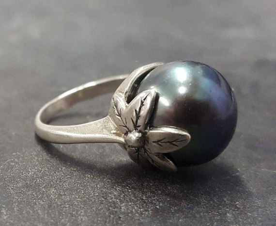 Black Pearl Ring, Natural Pearl, Silver Leaf Ring, June