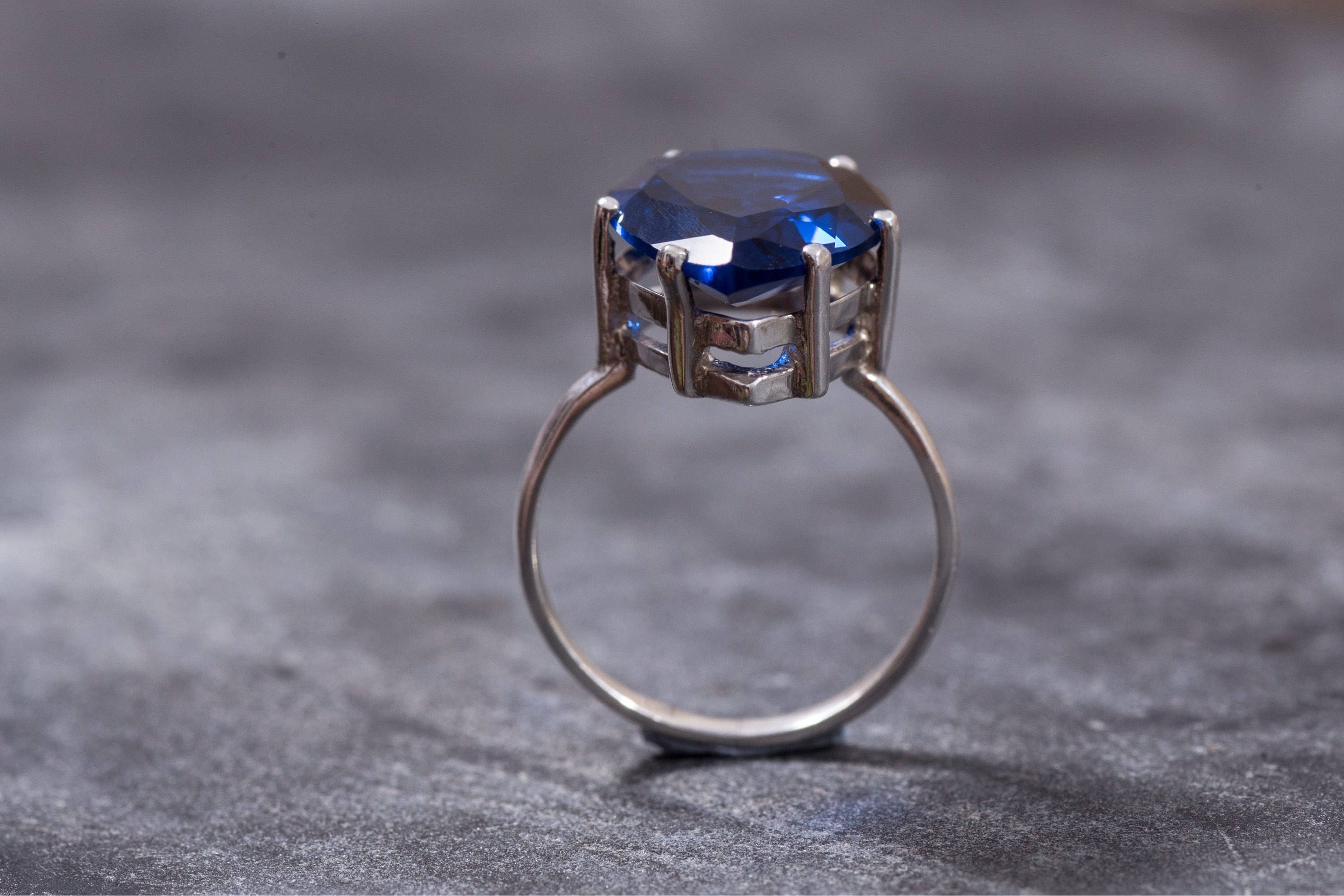 Saashi Teardrop Bangle Ring Set