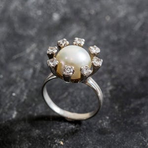 Anillo de perla blanca, anillo de perla, perla natural, piedra natal de junio, anillo de perla vintage, anillo blanco, anillo llamativo, anillo de junio, anillo de plata maciza