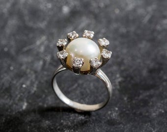 White Pearl Ring, Pearl Ring, Natural Pearl, June Birthstone, Vintage Pearl Ring, White Ring, Statement Ring, June Ring, Solid Silver Ring