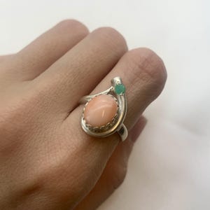 Pink Coral, Coral Ring, Natural Coral, Emerald Ring, Natural Emerald, Natural Stone, Vintage Coral Ring, Solid Silver Ring, Vintage Rings image 2