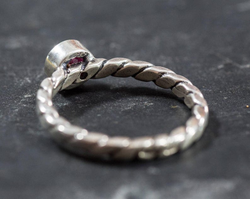 Anillo de rubí natural, rubí natural, anillo apilable de rubí, anillo de promesa de rubí, piedra natal de julio, anillo rojo, anillo de promesa de plata, anillos vintage, rubí imagen 10