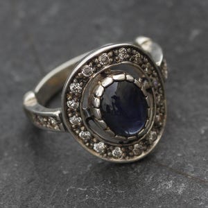 Vintage Saphir Ring, natürlicher Saphir, Ring Blau Oval, Blau Vintage Ring, Blau Cocktail Ring, Ring massiv Silber, Geschenk für sie, Adina Stein Bild 9