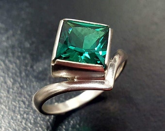 Asymmetric Ring, Square Ring, Created Emerald Ring, Artisan Ring, Green Diamond Ring, Sharp Ring, Modern Ring, Green Ring, Solid Silver Ring